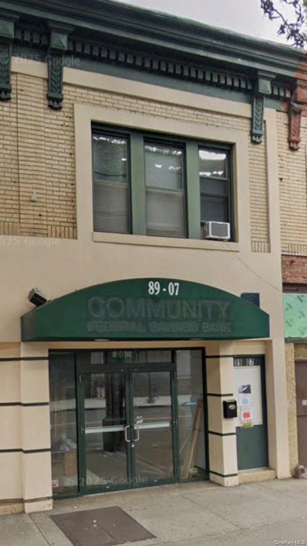 8907 Jamaica Avenue — photo