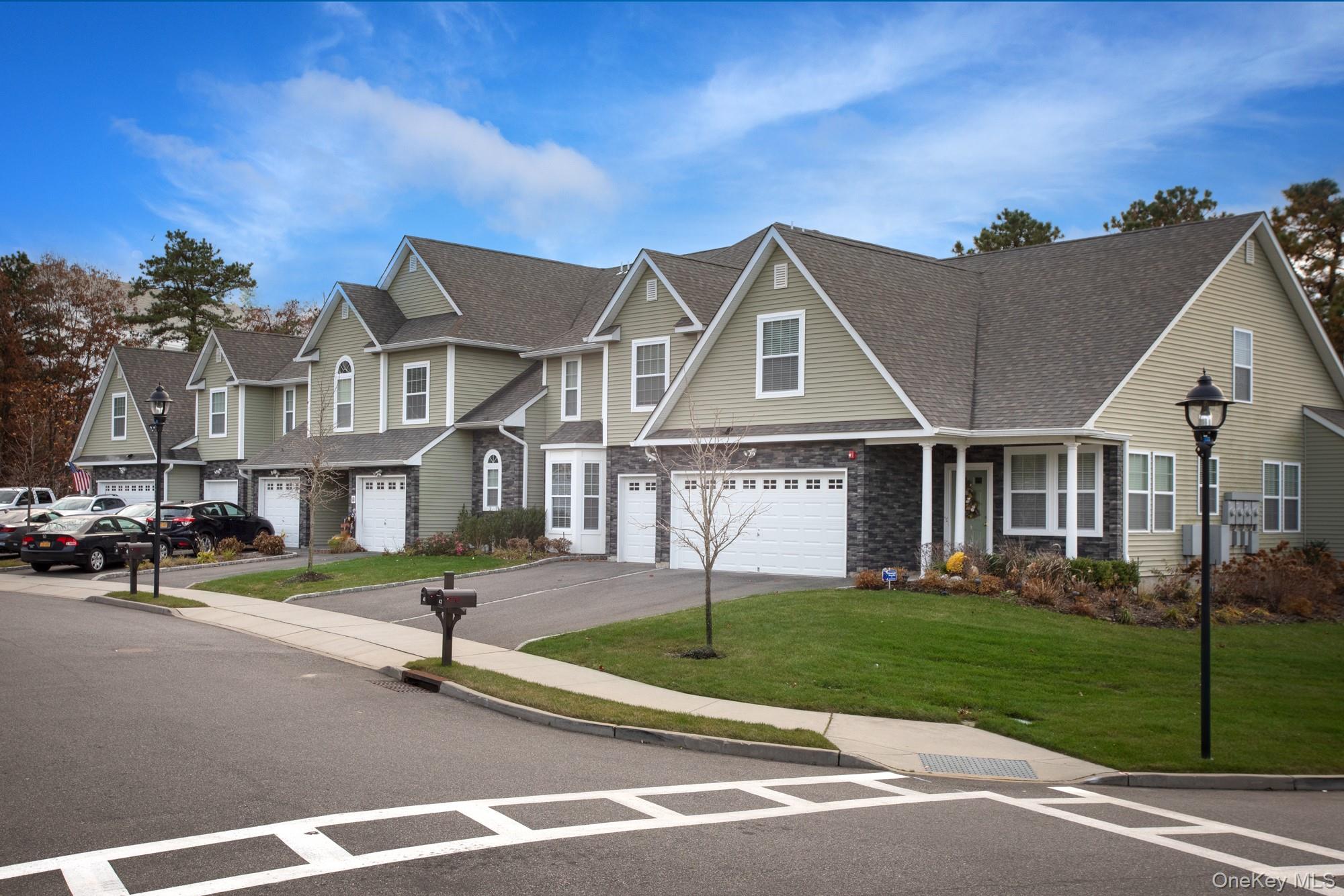 37 Oak Ridge Circle 37 — photo