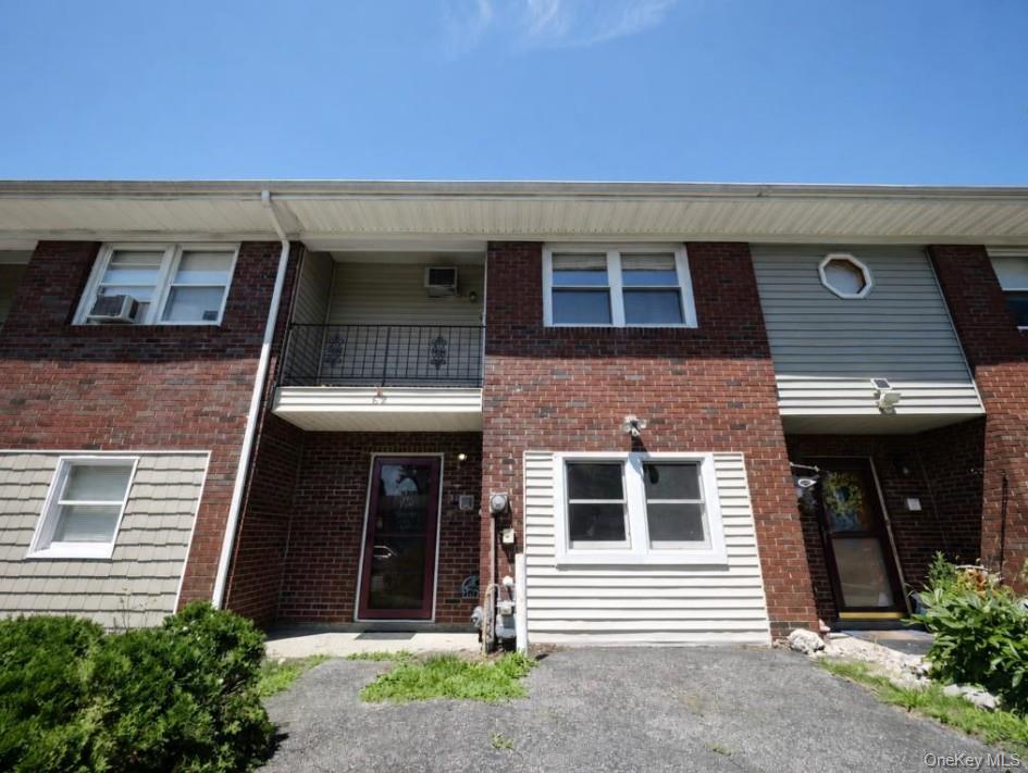 82 Vails Gate Heights Drive — photo