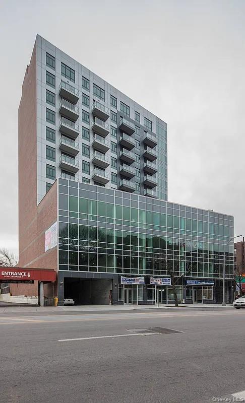 14126 Northern Boulevard 4D — photo