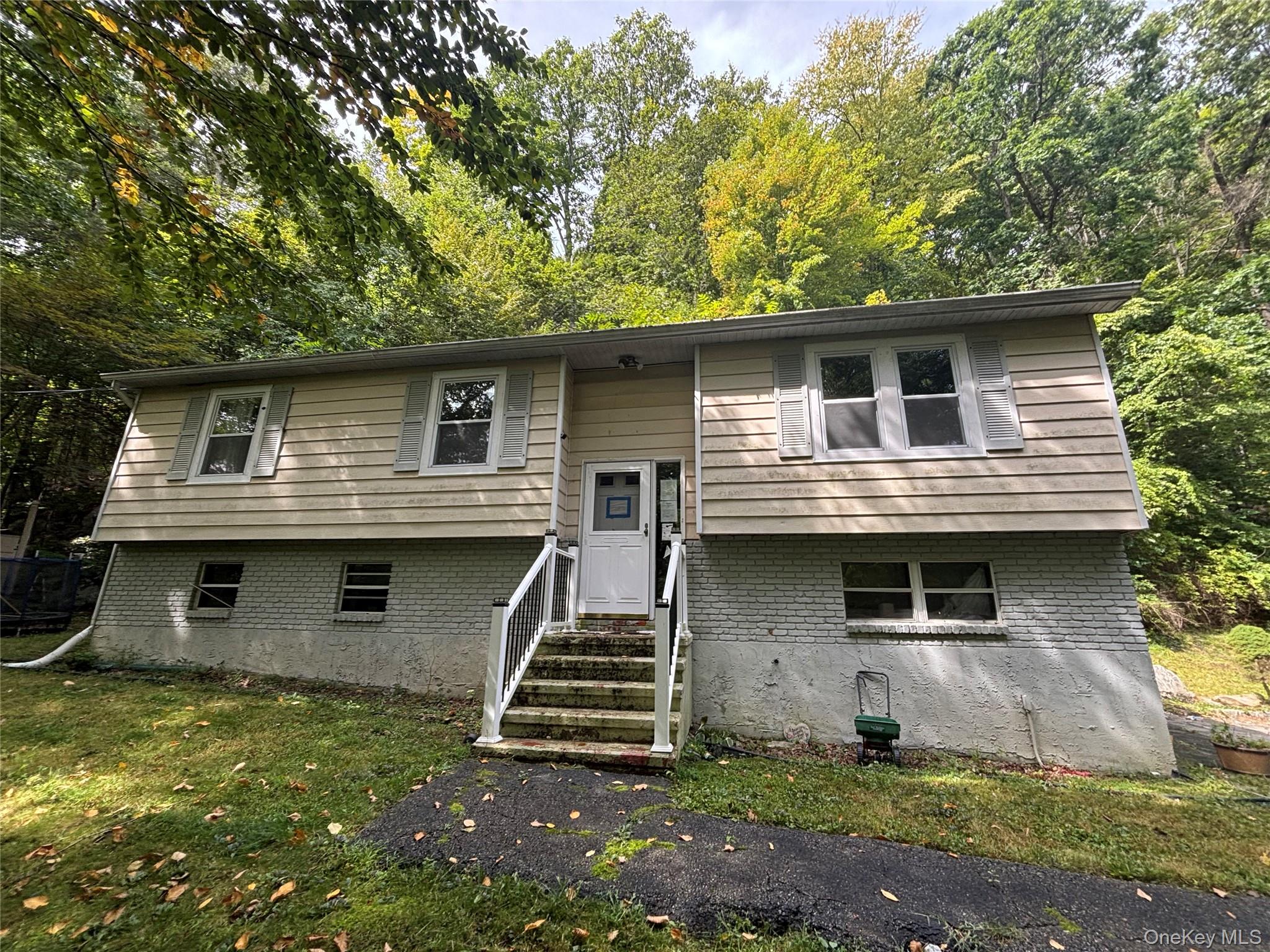205 Canopus Hollow Road — photo