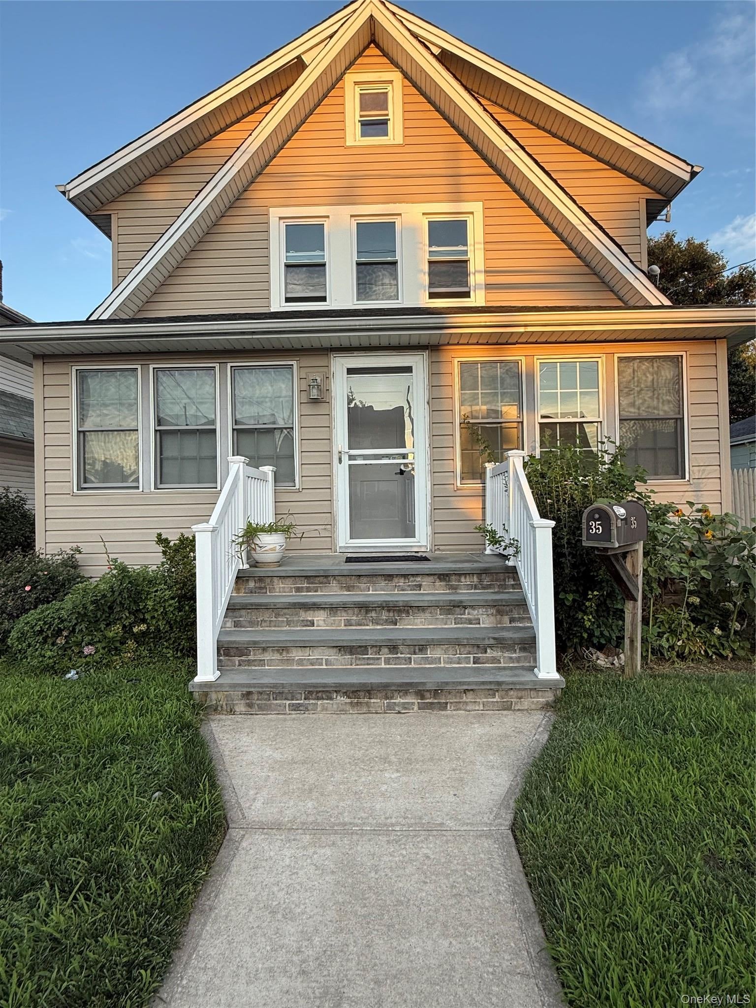 35 S Franklin Ave — photo
