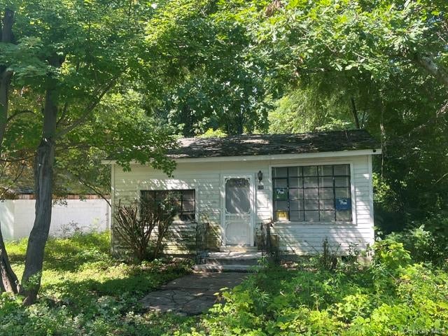 171 Woodland Drive — photo