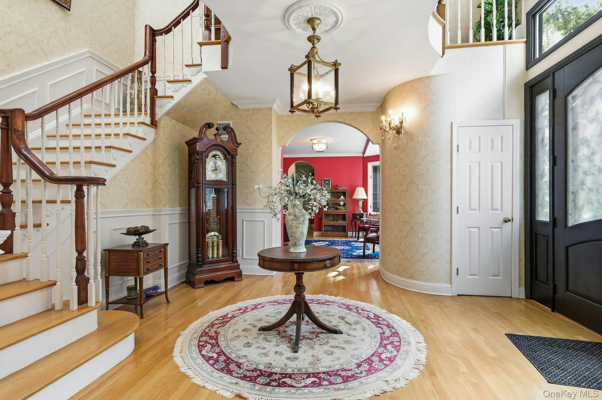 Home in Muttontown, NY 11791 — photo 3