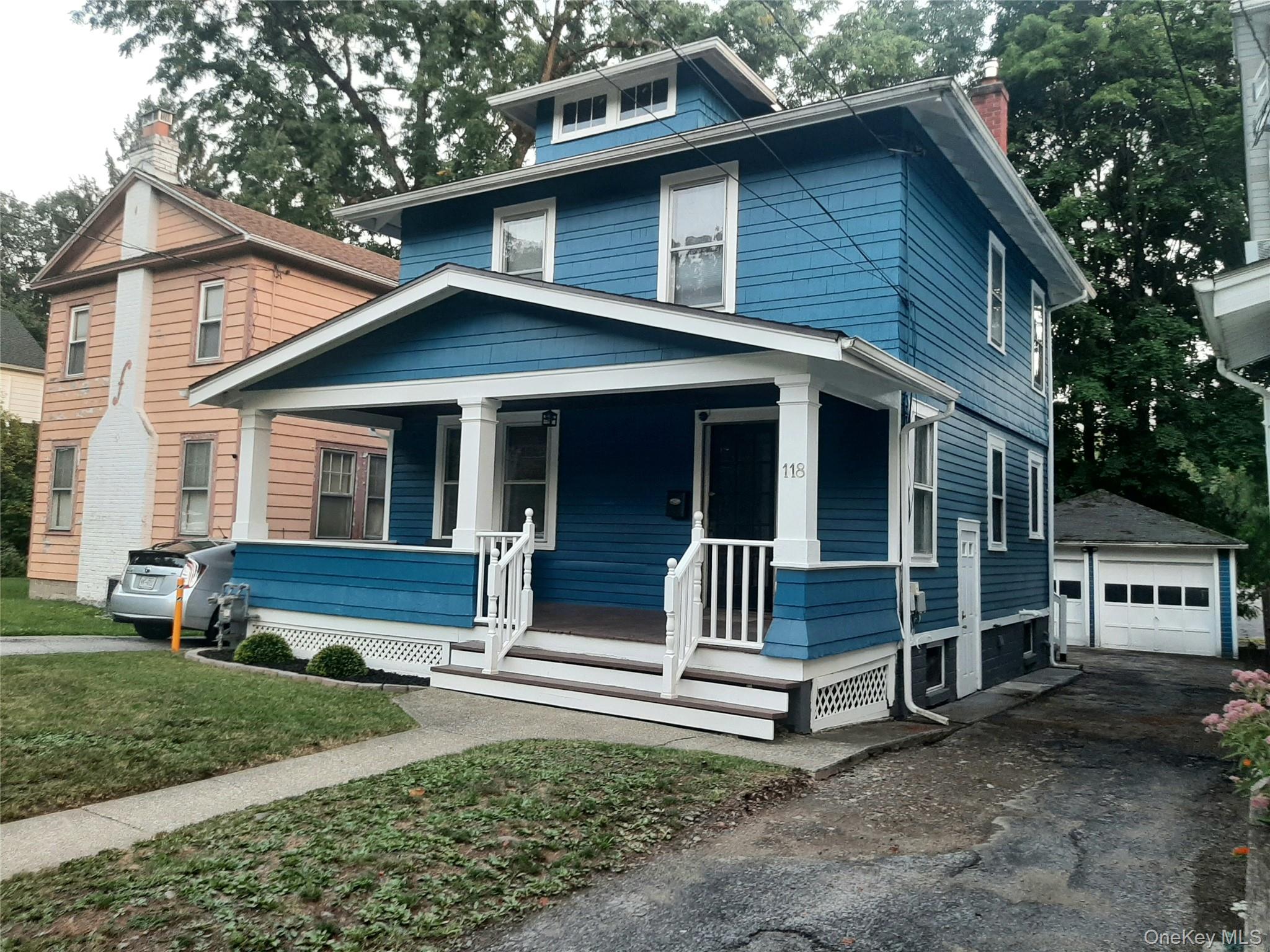 118 College Avenue — photo