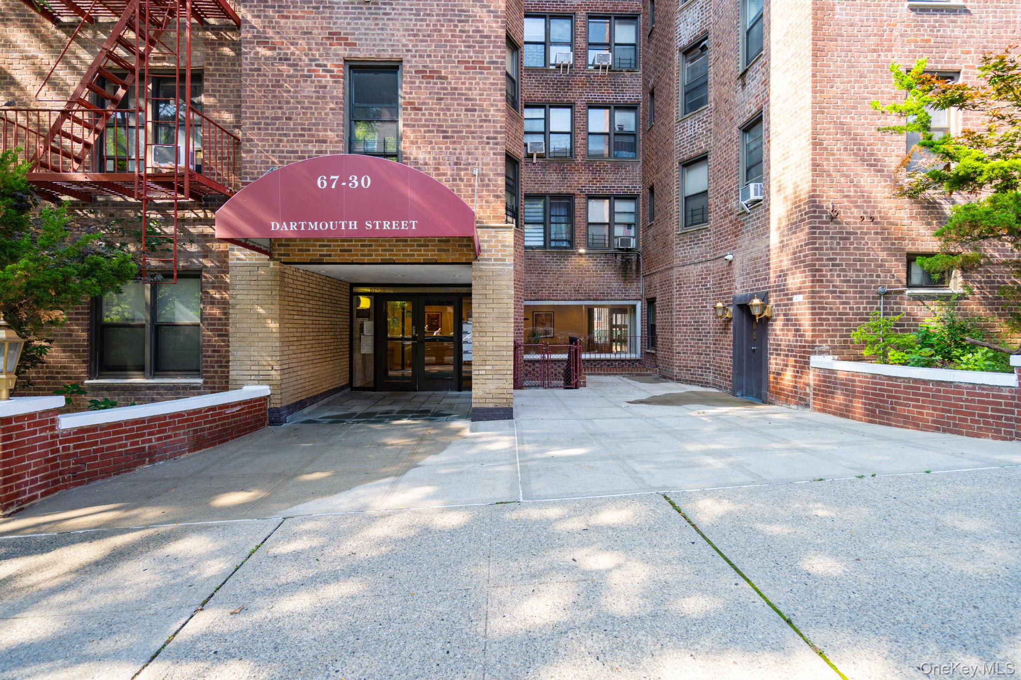 67-30 Dartmouth Street 2-H — photo