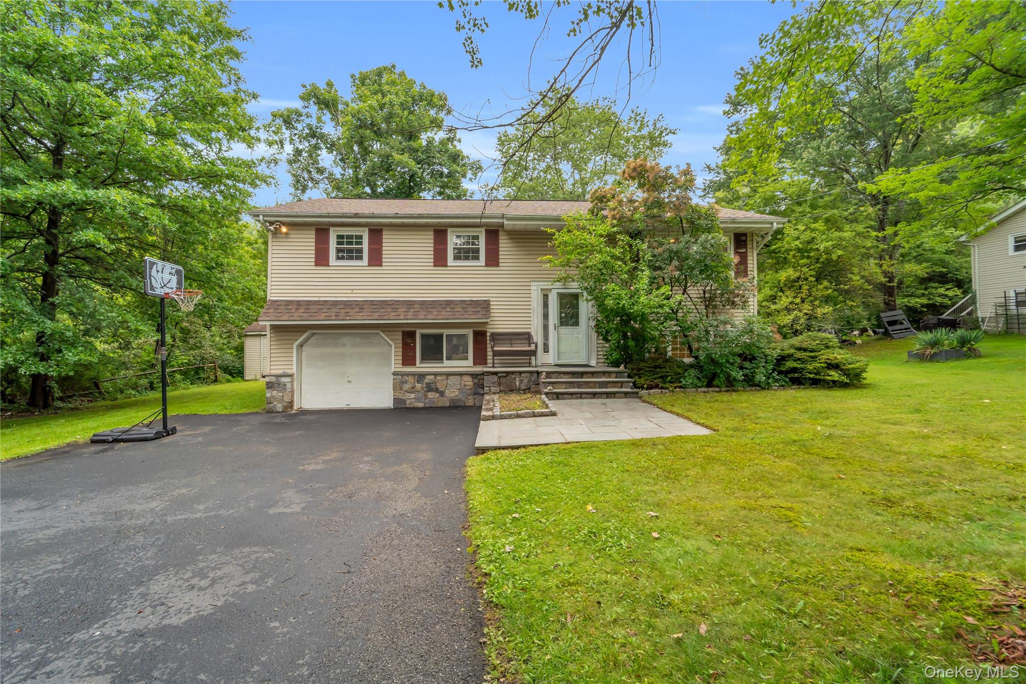 124 Northmore Drive — photo