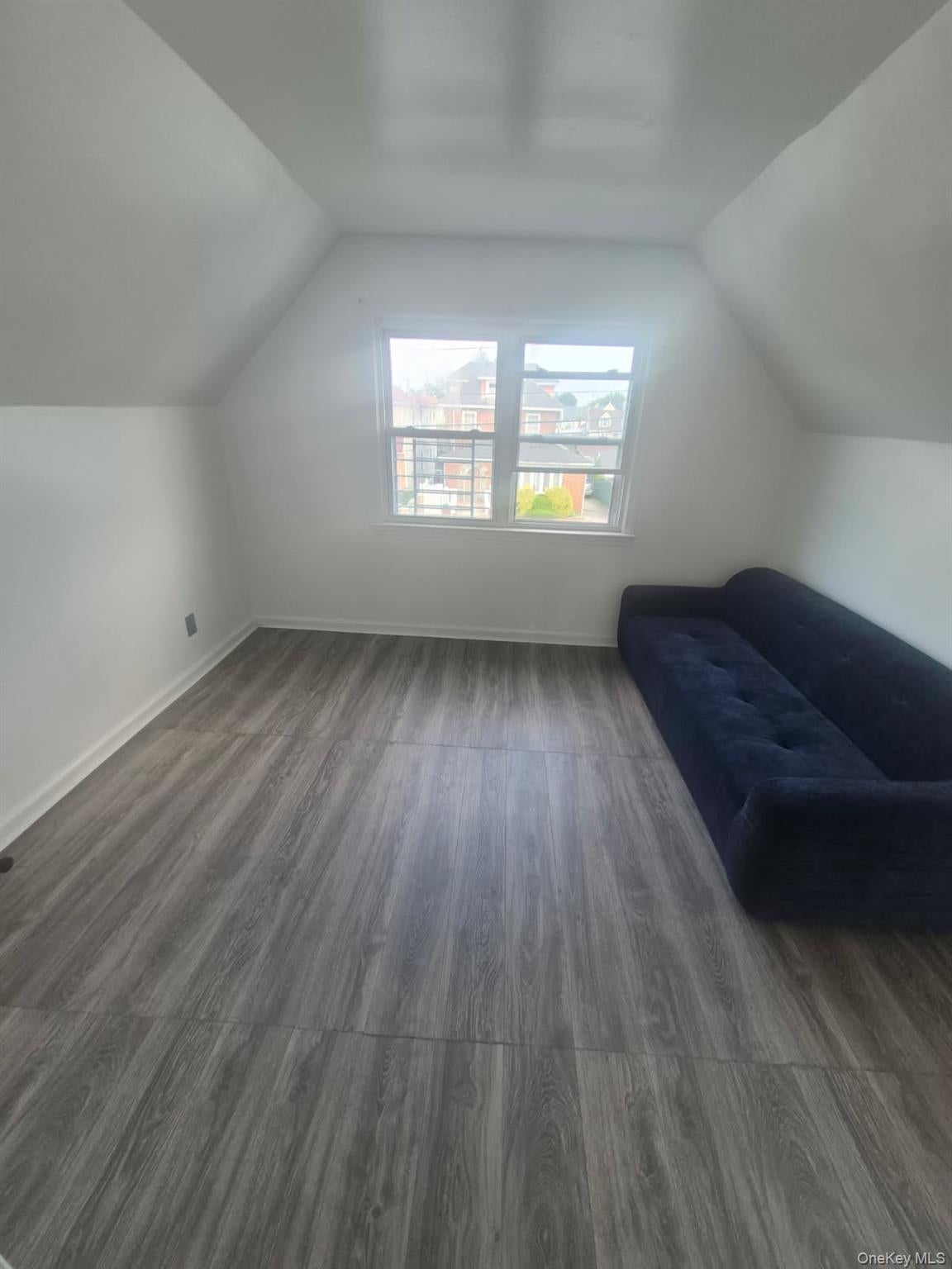Home in Rosedale, NY 11422 — photo 3