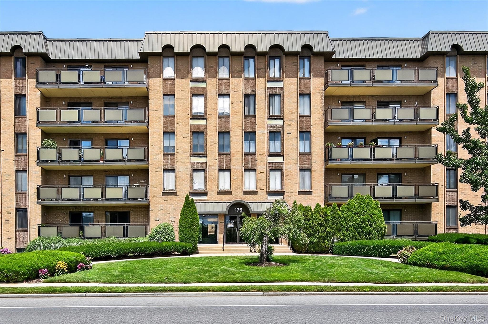 175 Maple Avenue 2M — photo