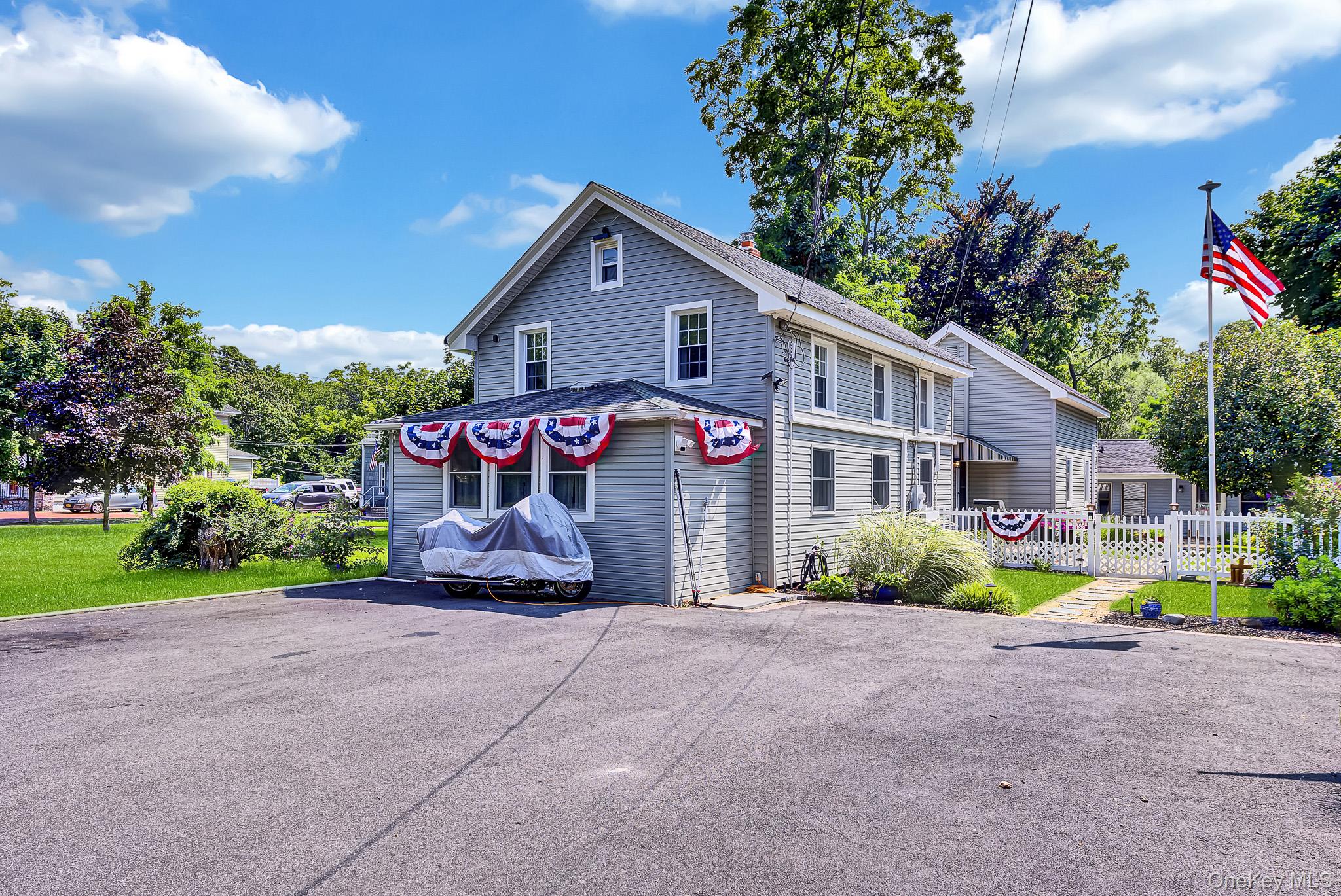 1116 Montauk Highway — photo