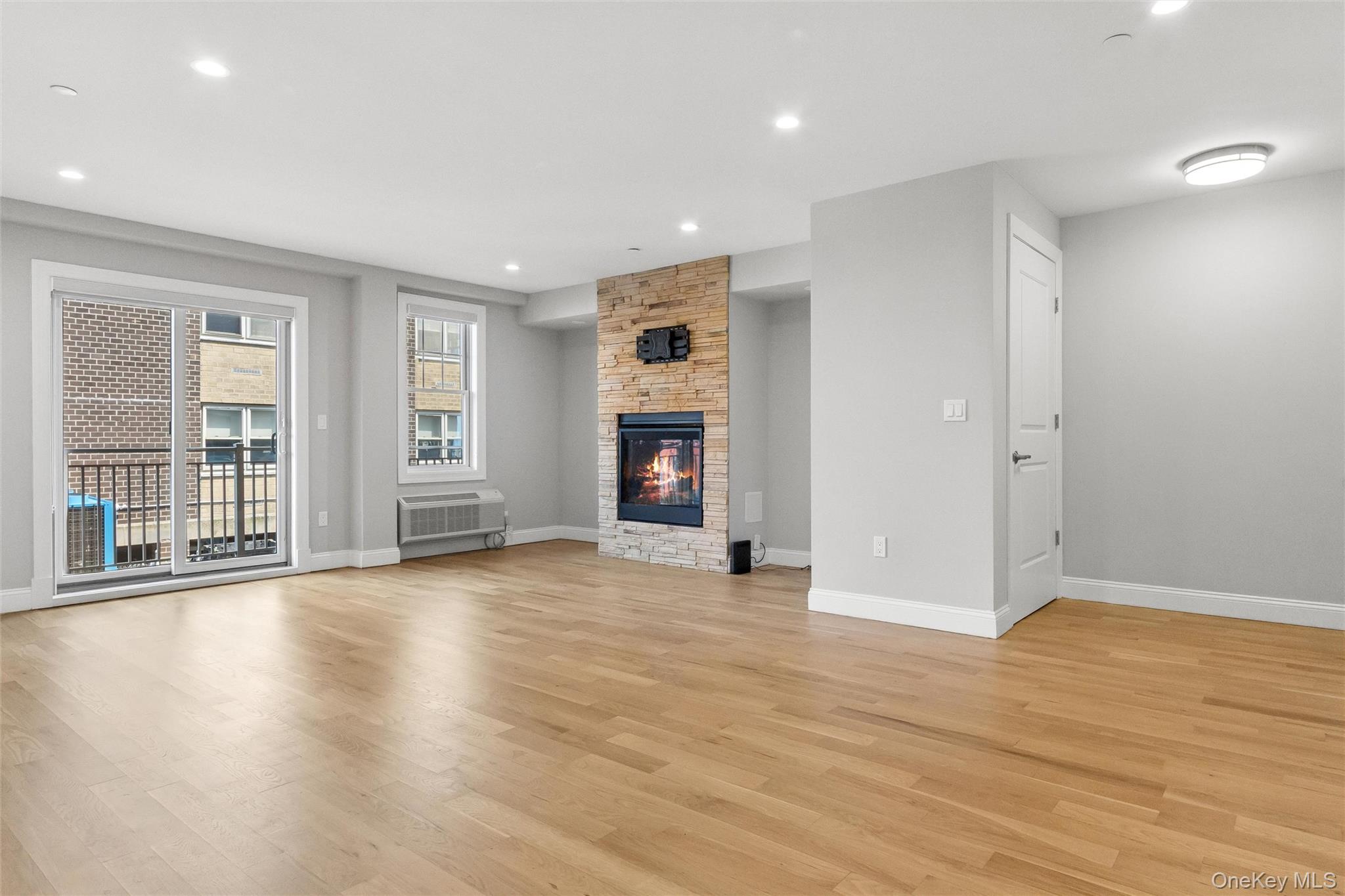 Home in Long Beach, NY 11561 — photo 3