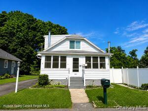 1011 Columbia Street — photo