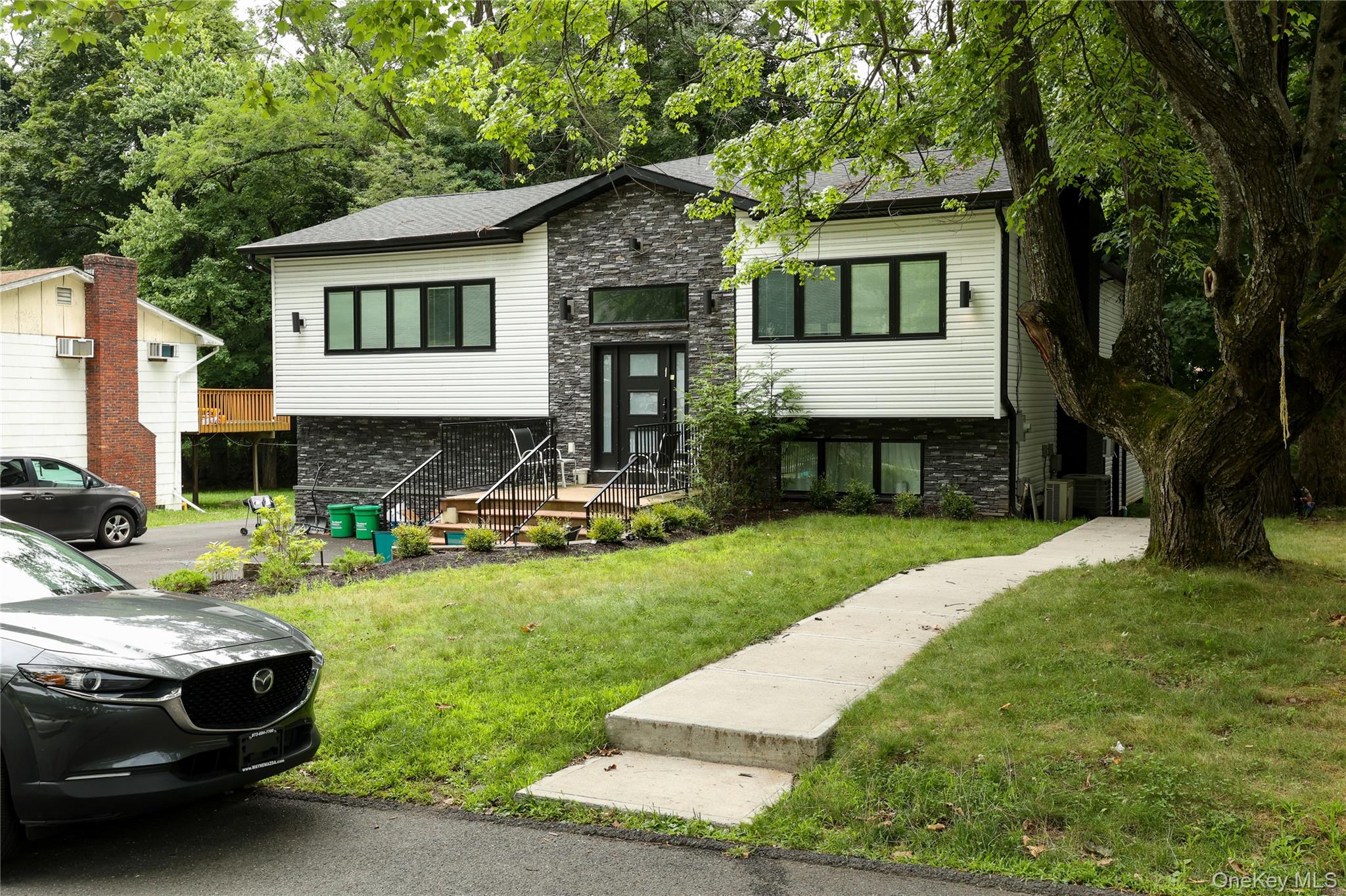 29 Albert Drive — photo