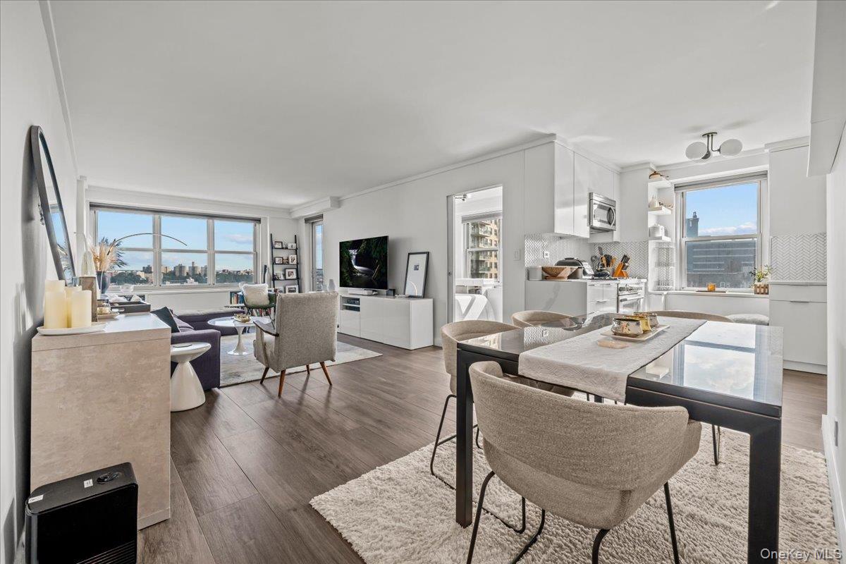 555 Kappock Street 6P — photo