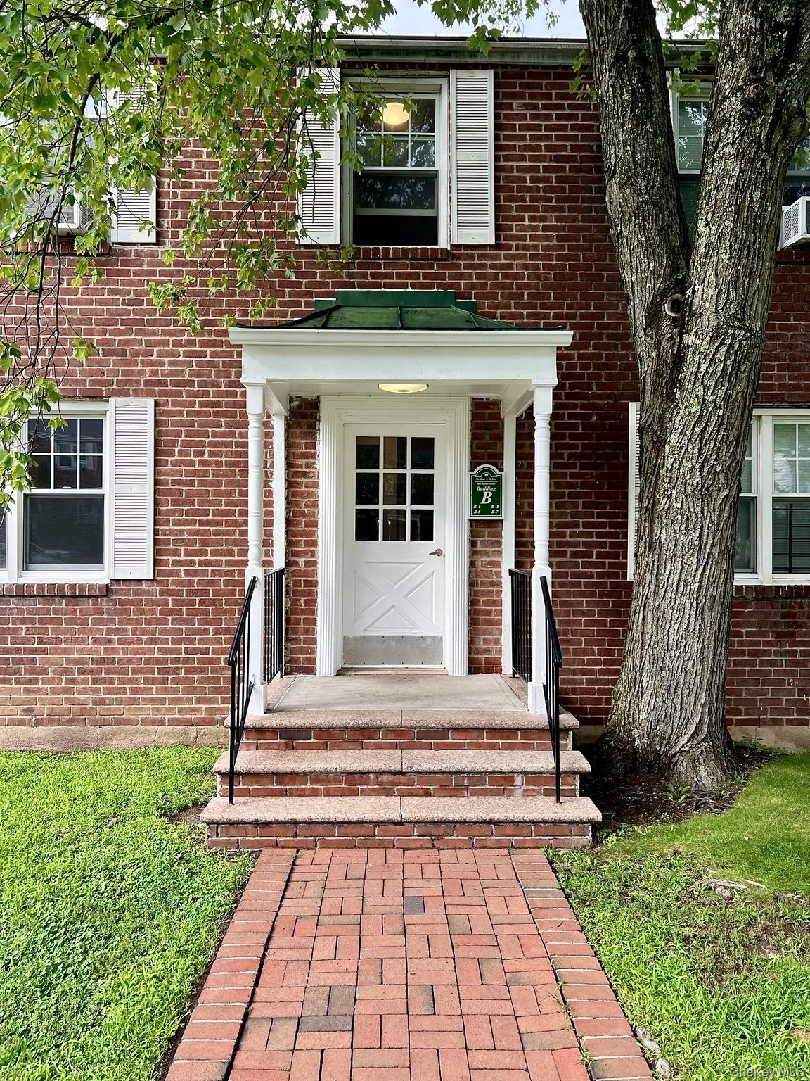 101 Carpenter Avenue B5 — photo