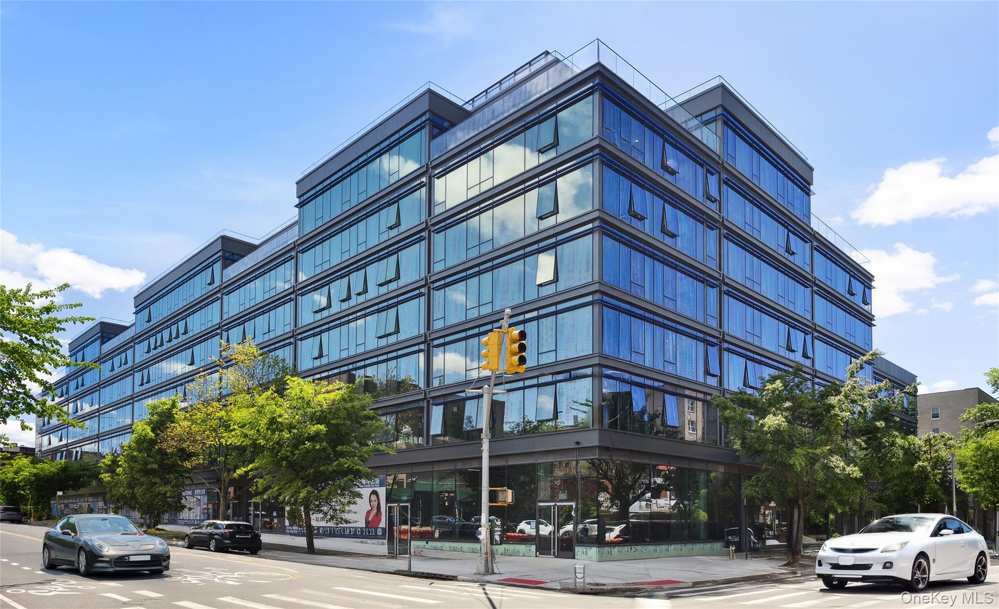 38-20 Parsons Boulevard 433 — photo