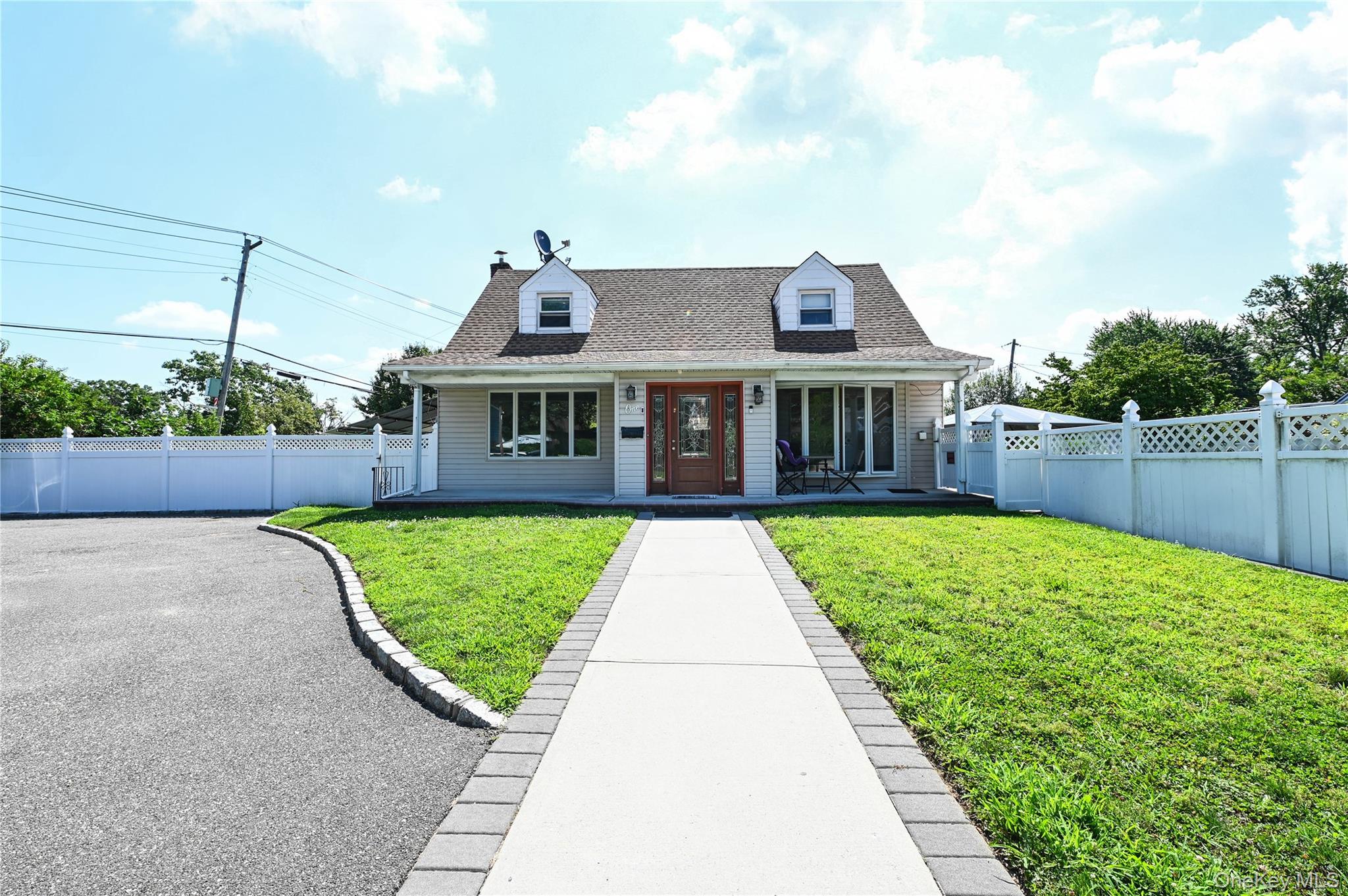 1 Douglas Drive — photo