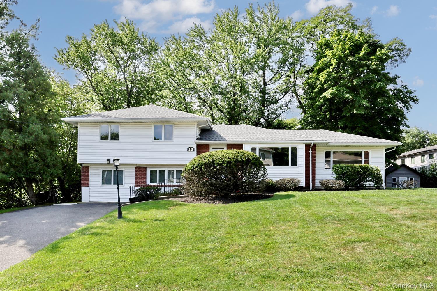 10 Briarcliff Drive — photo