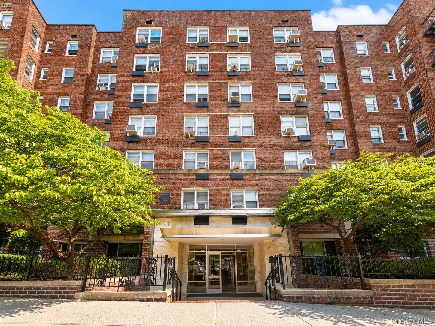 65-65 Wetherole Street 5R — photo