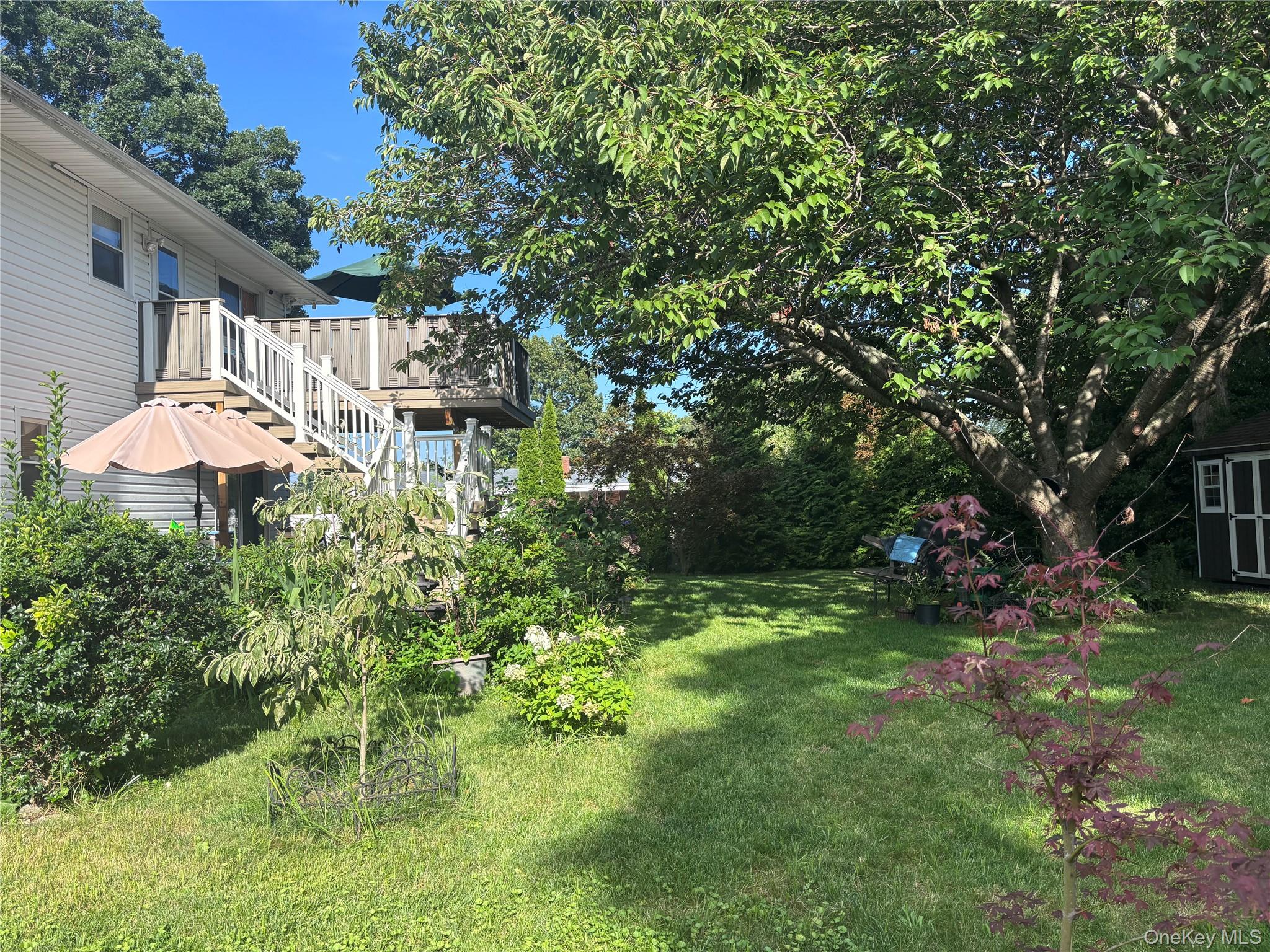 Home in Amityville, NY 11701 — photo 3