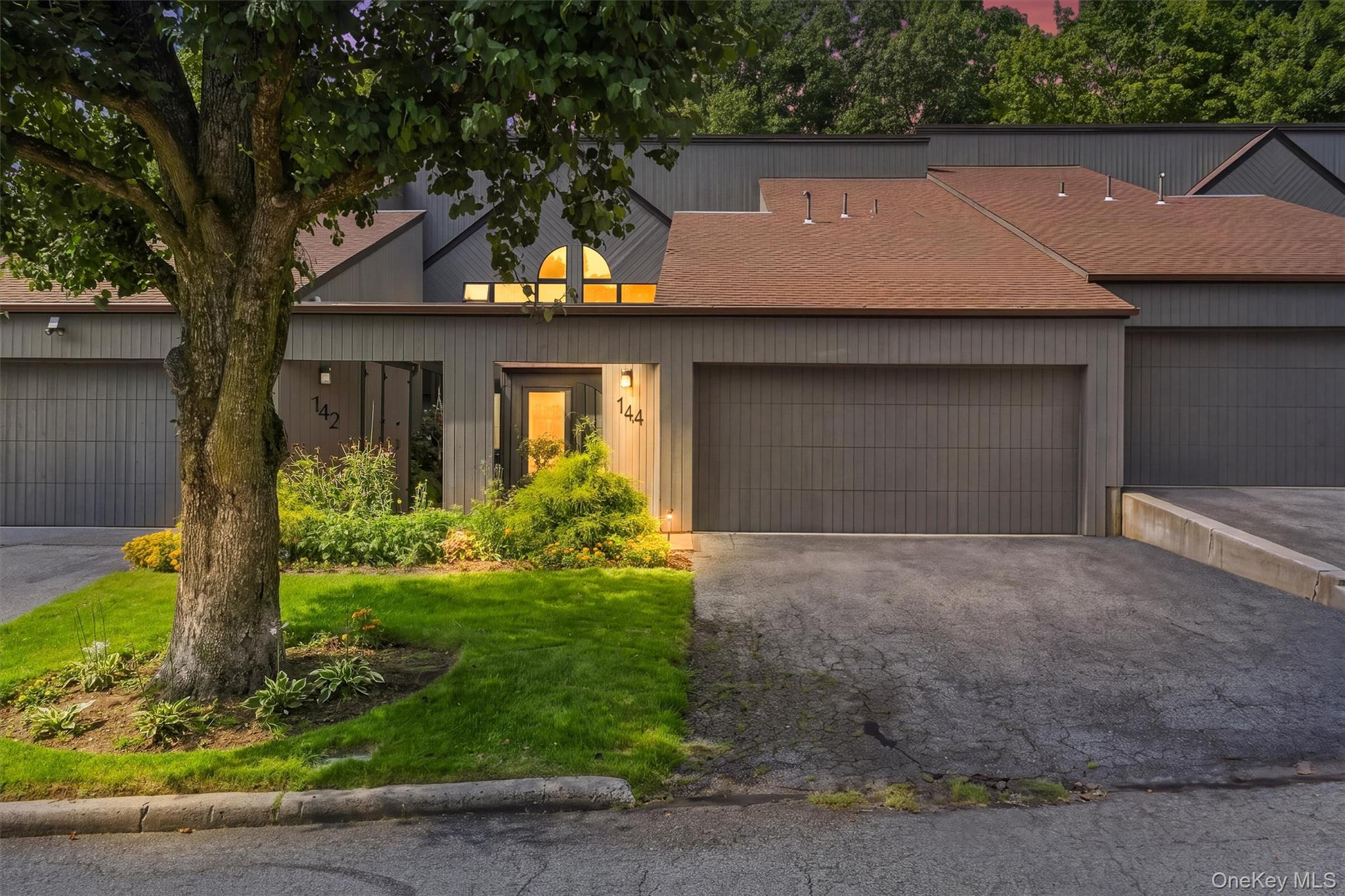 144 Stone Oaks Drive — photo
