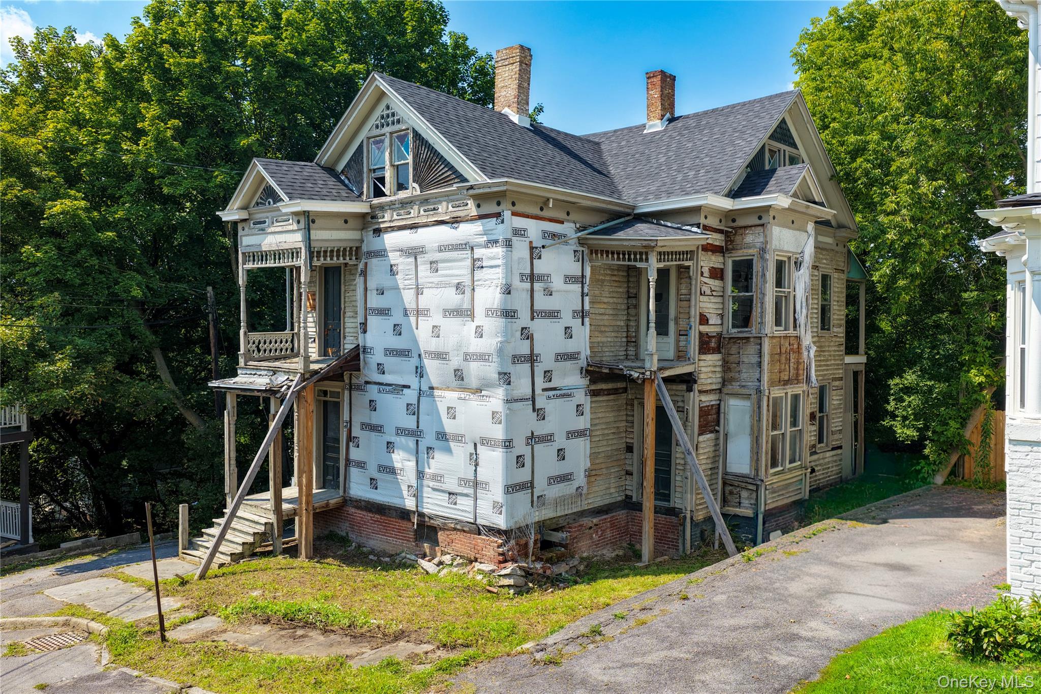 11 Summit Avenue — photo