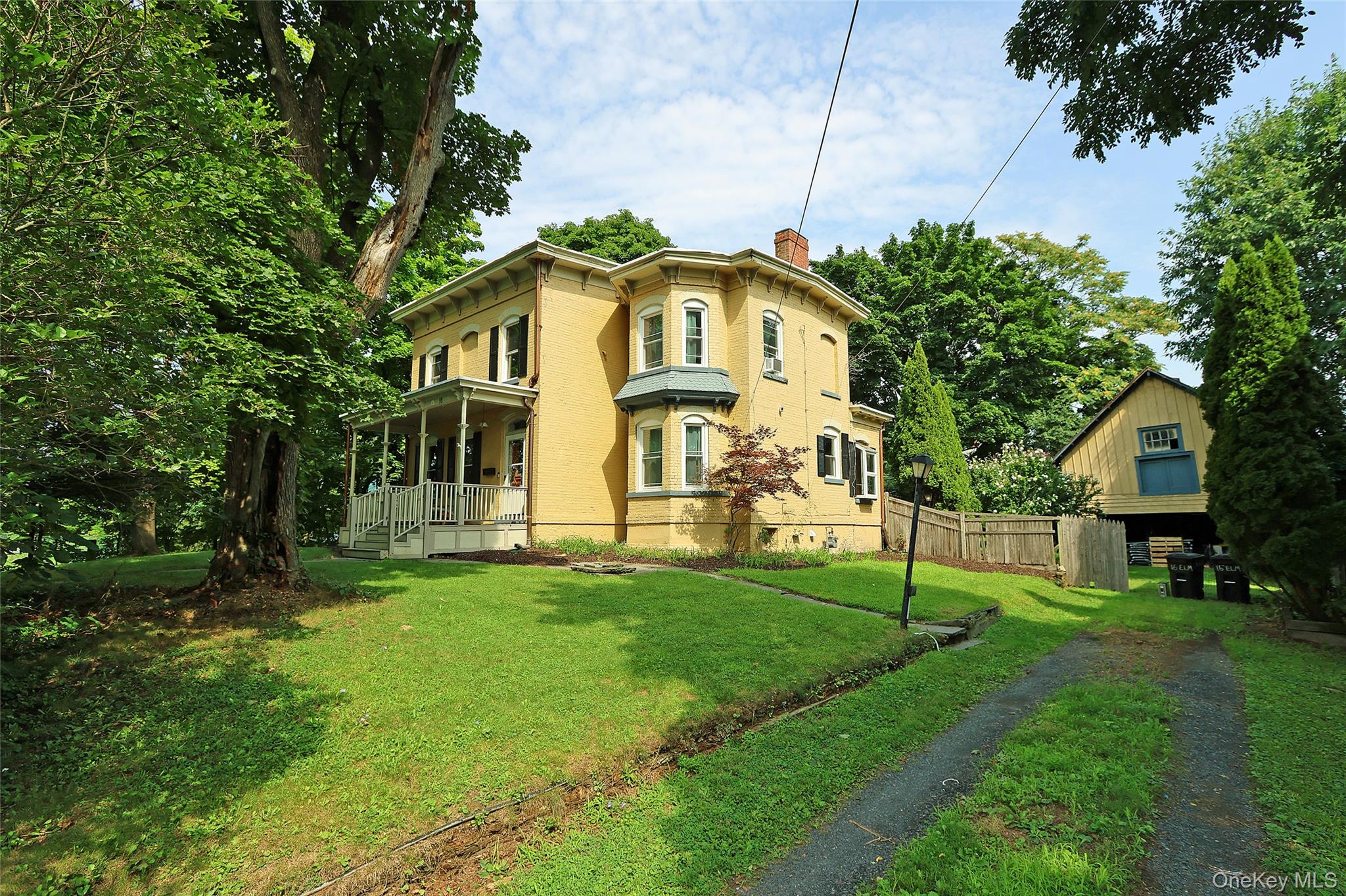 16 Elm Street — photo