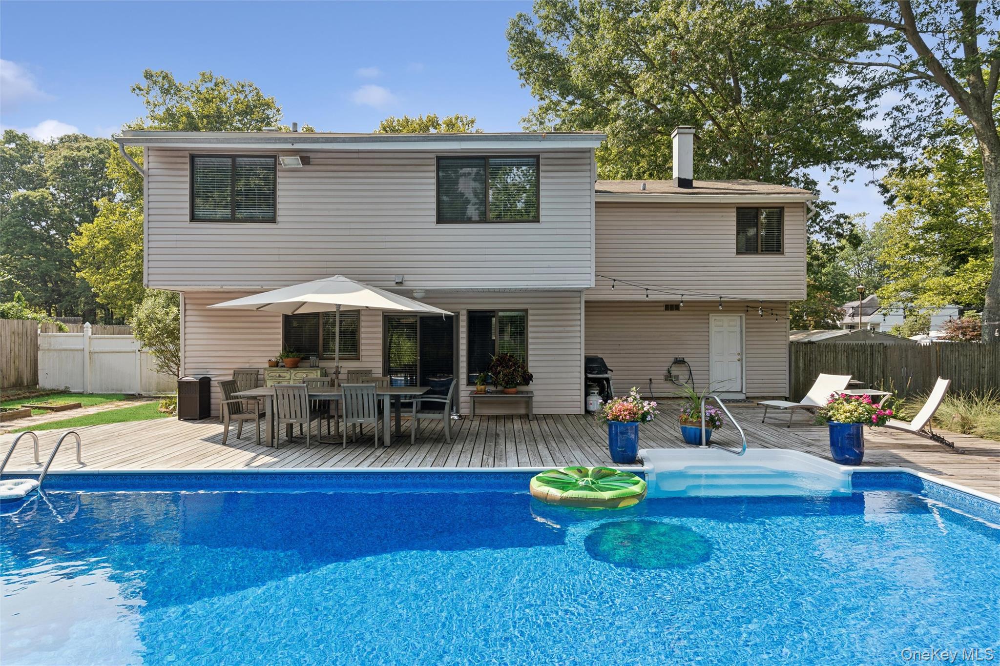 27 Sugarbush Lane — photo