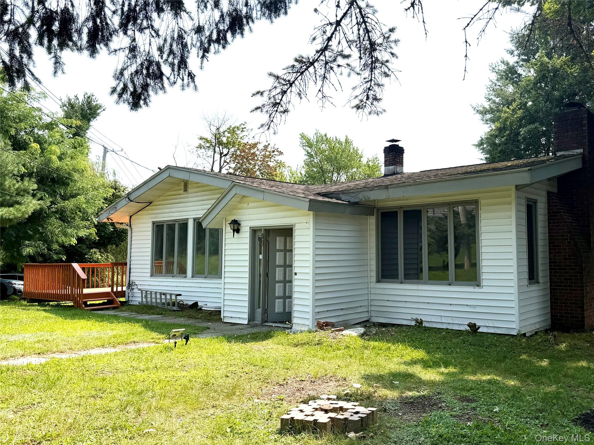 40 Crescent View — photo