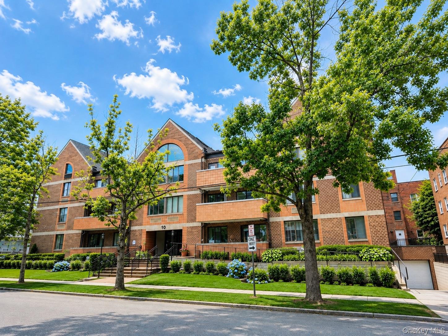 10 Canterbury Road 1-B — photo