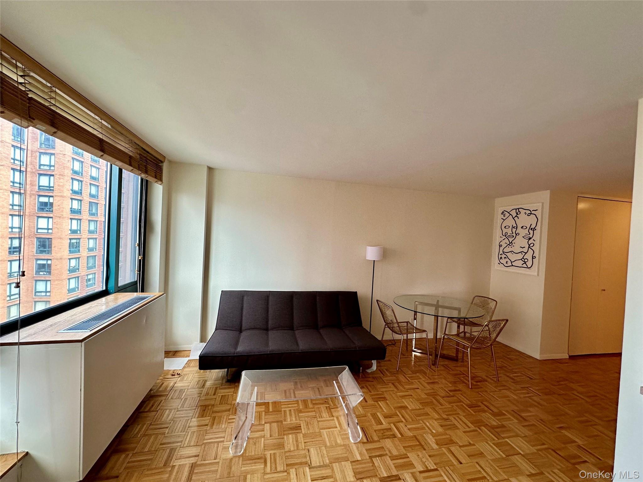 1 Irving Place U17H — photo