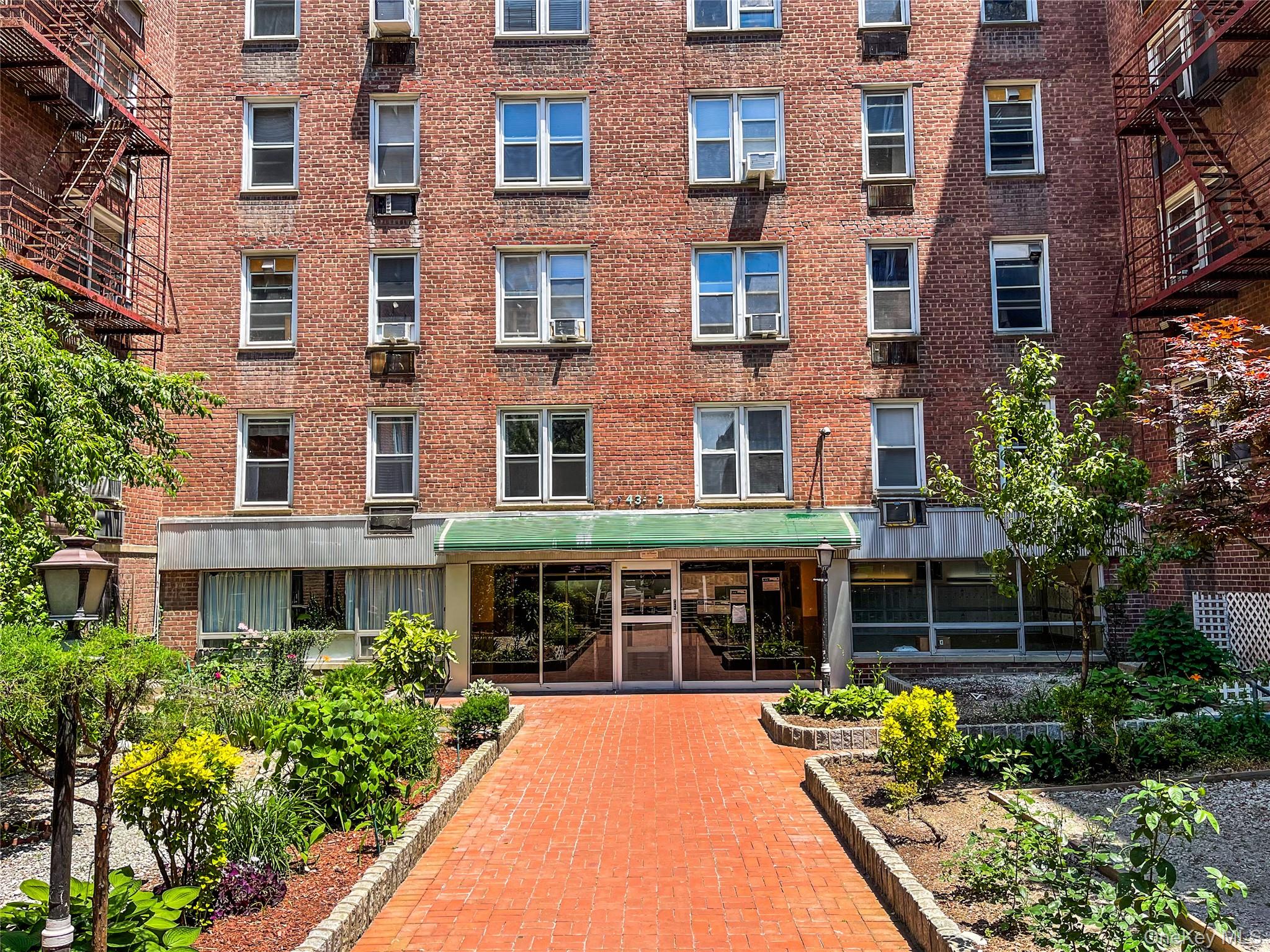 43-43 Kissena Blvd 306 — photo