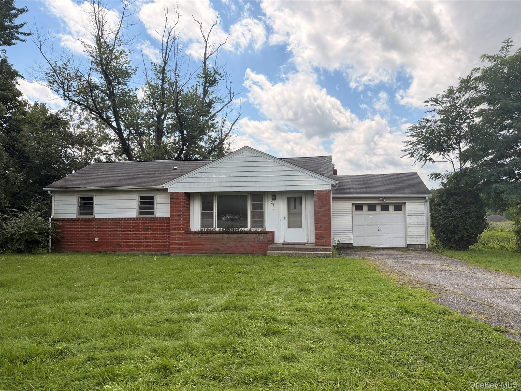 571 Temple Hill Road — photo