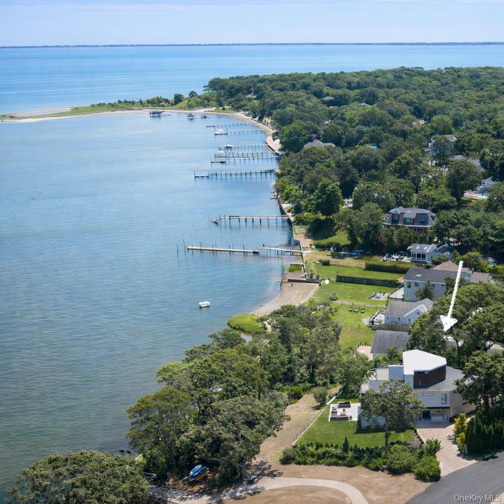 10 Bay View Drive — photo