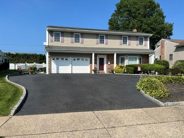 32 Columbine Lane — photo