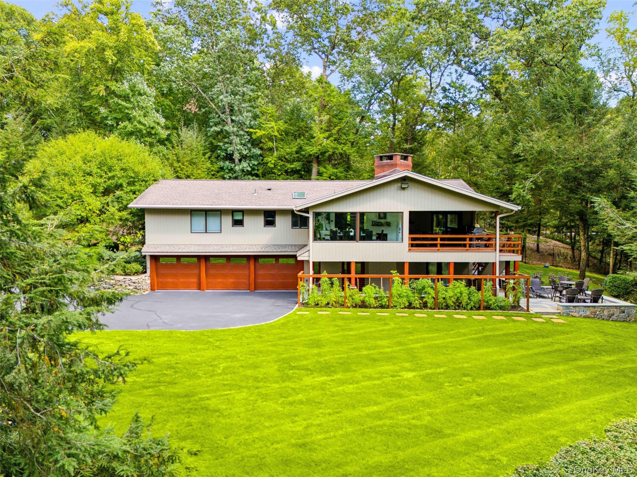 401 Chestnut Ridge Road — photo