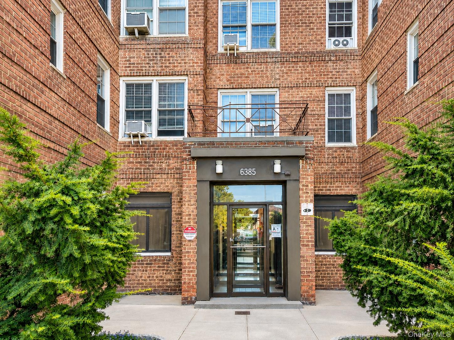 63-85 Woodhaven Boulevard 6C2 — photo