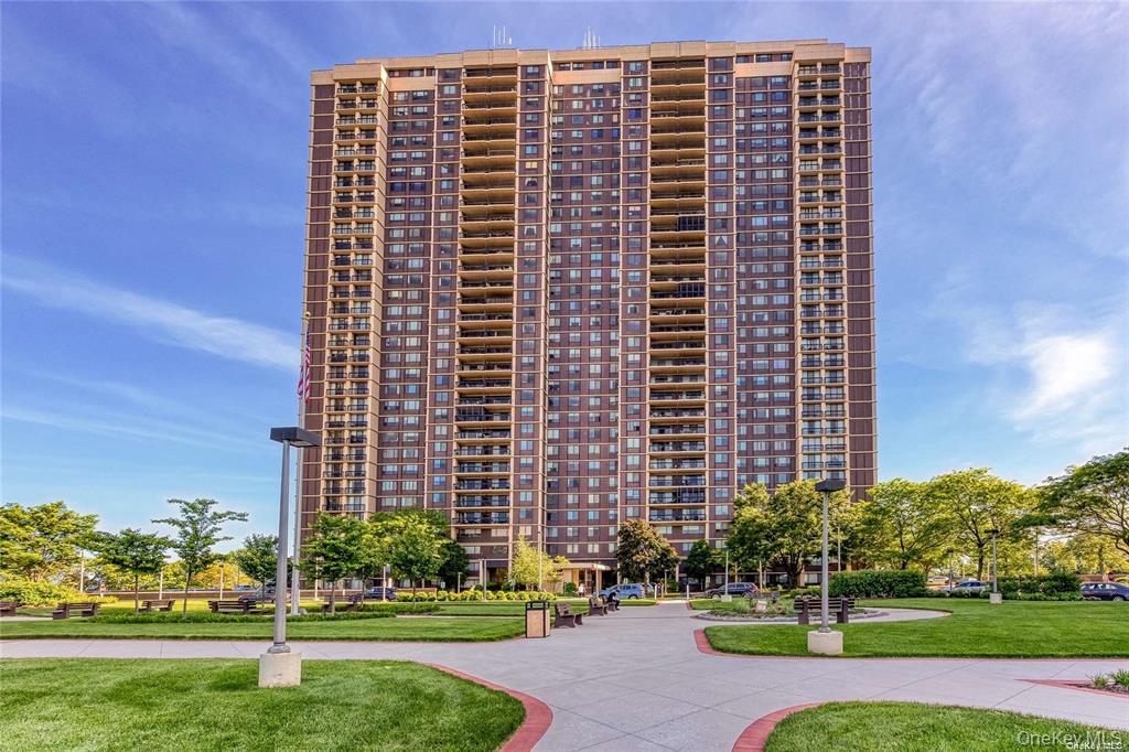 27010 Grand Central Parkway 32E — photo
