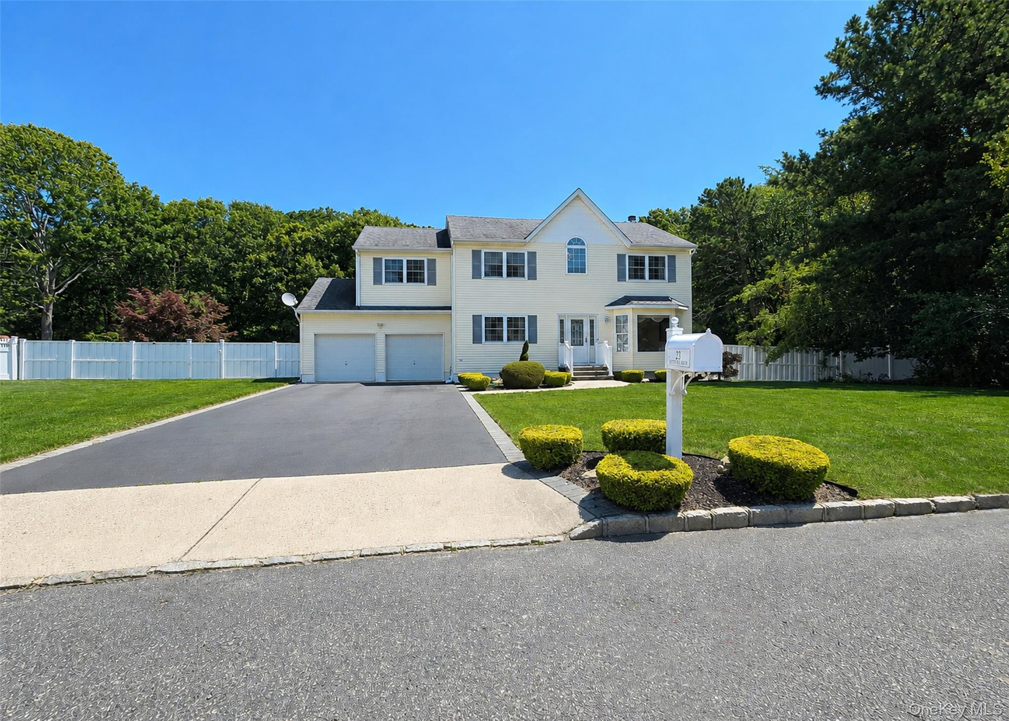 23 Greentree Drive — photo