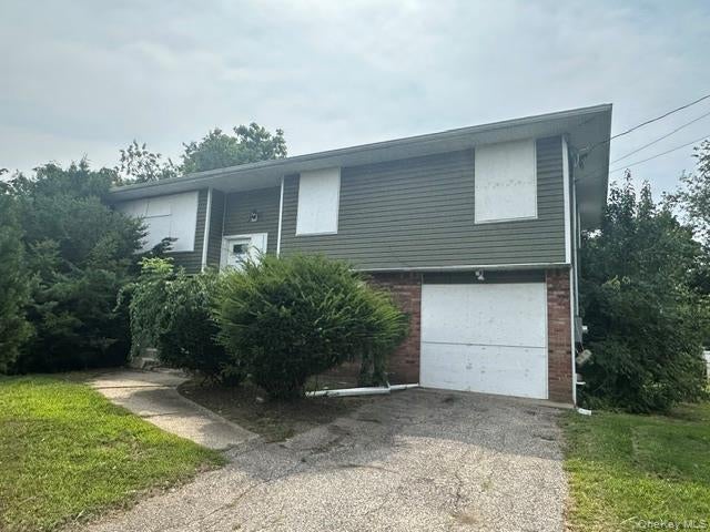 110 Nathalie Avenue — photo
