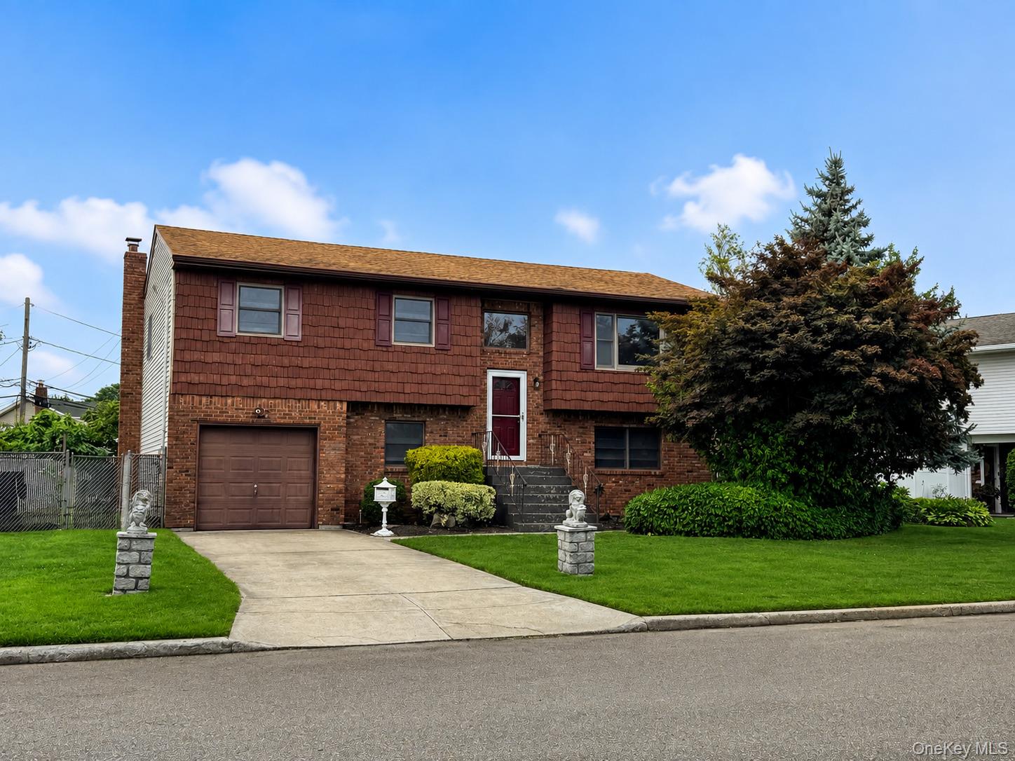 95 W Lake Drive — photo