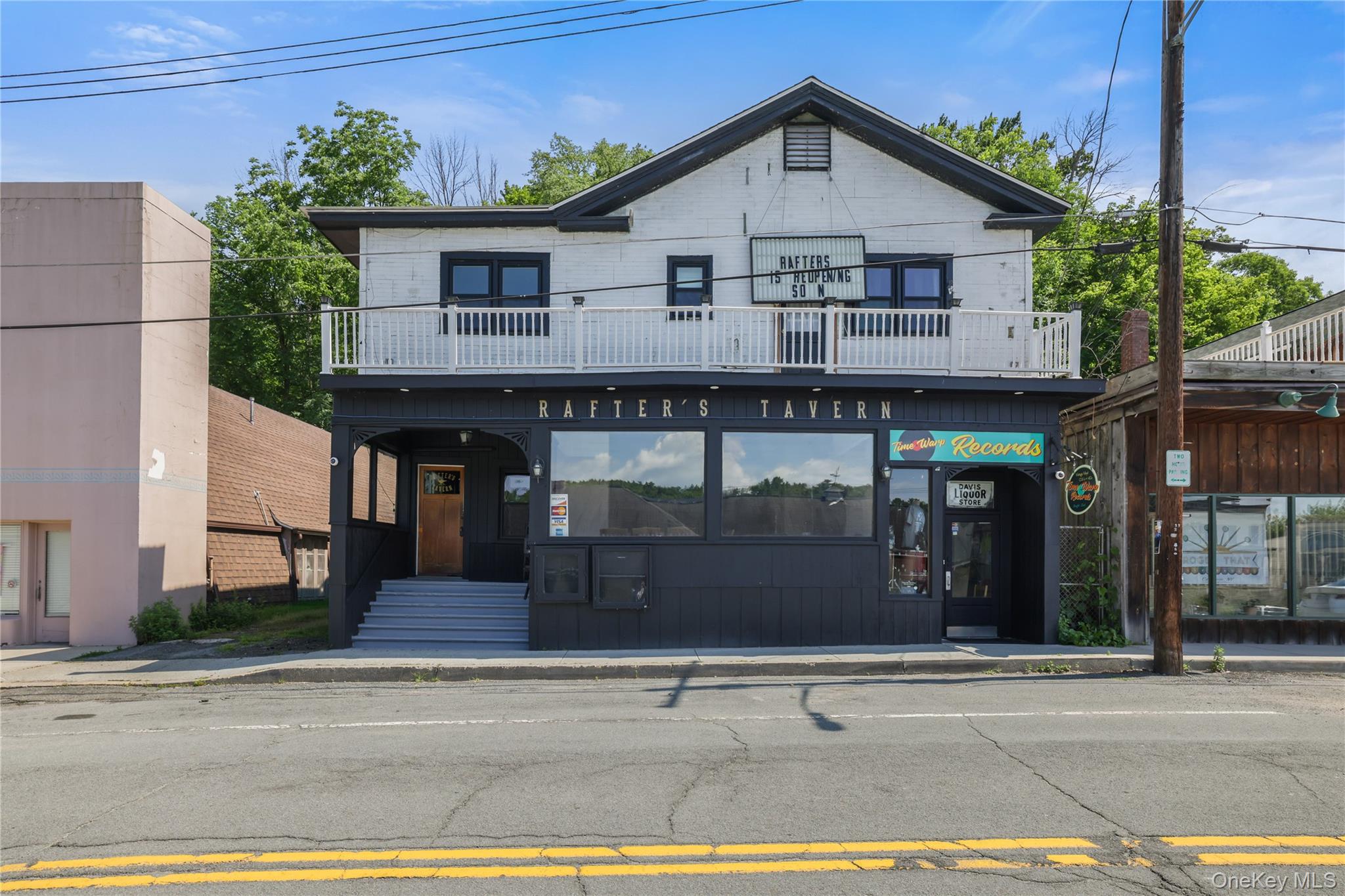 28 Upper Main Street — photo