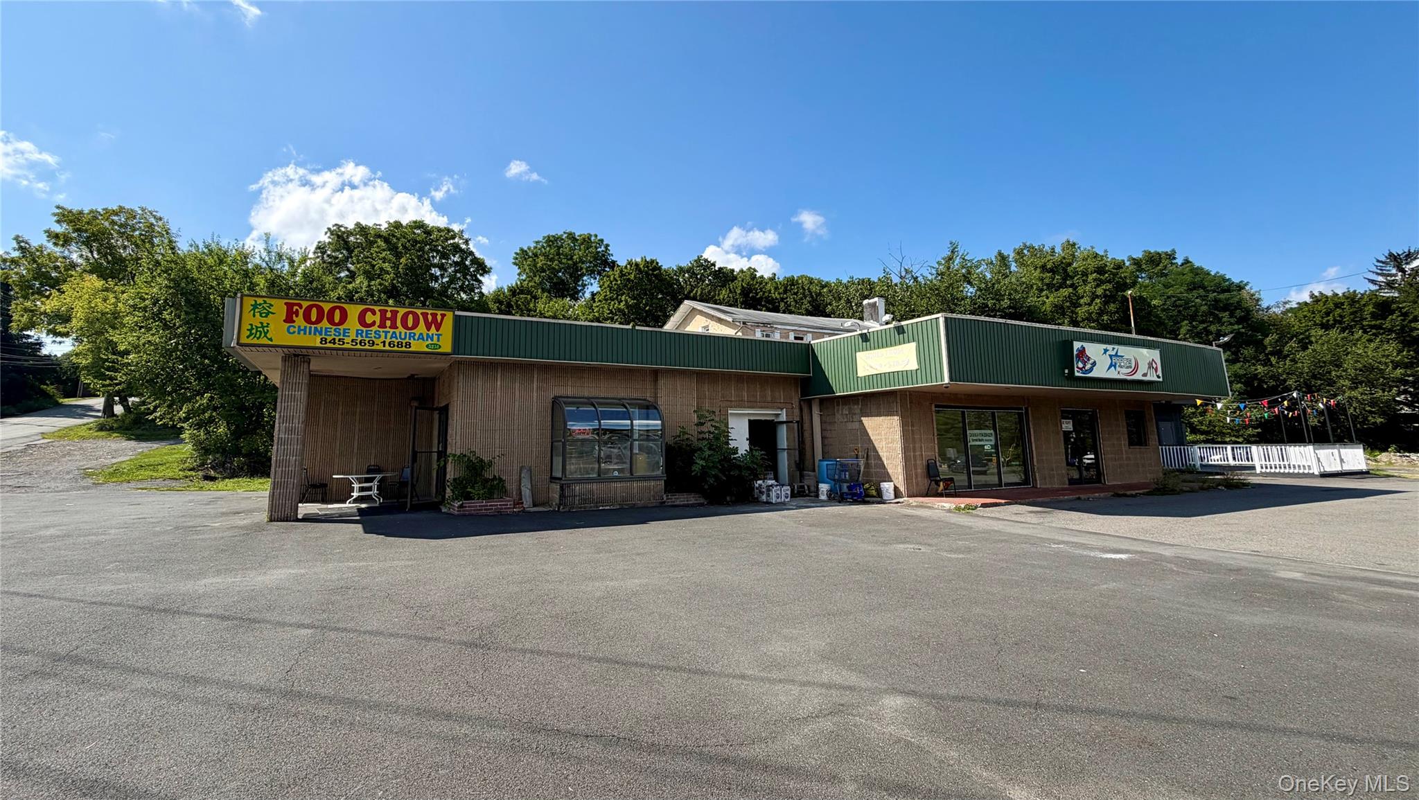5251 Route 9W — photo