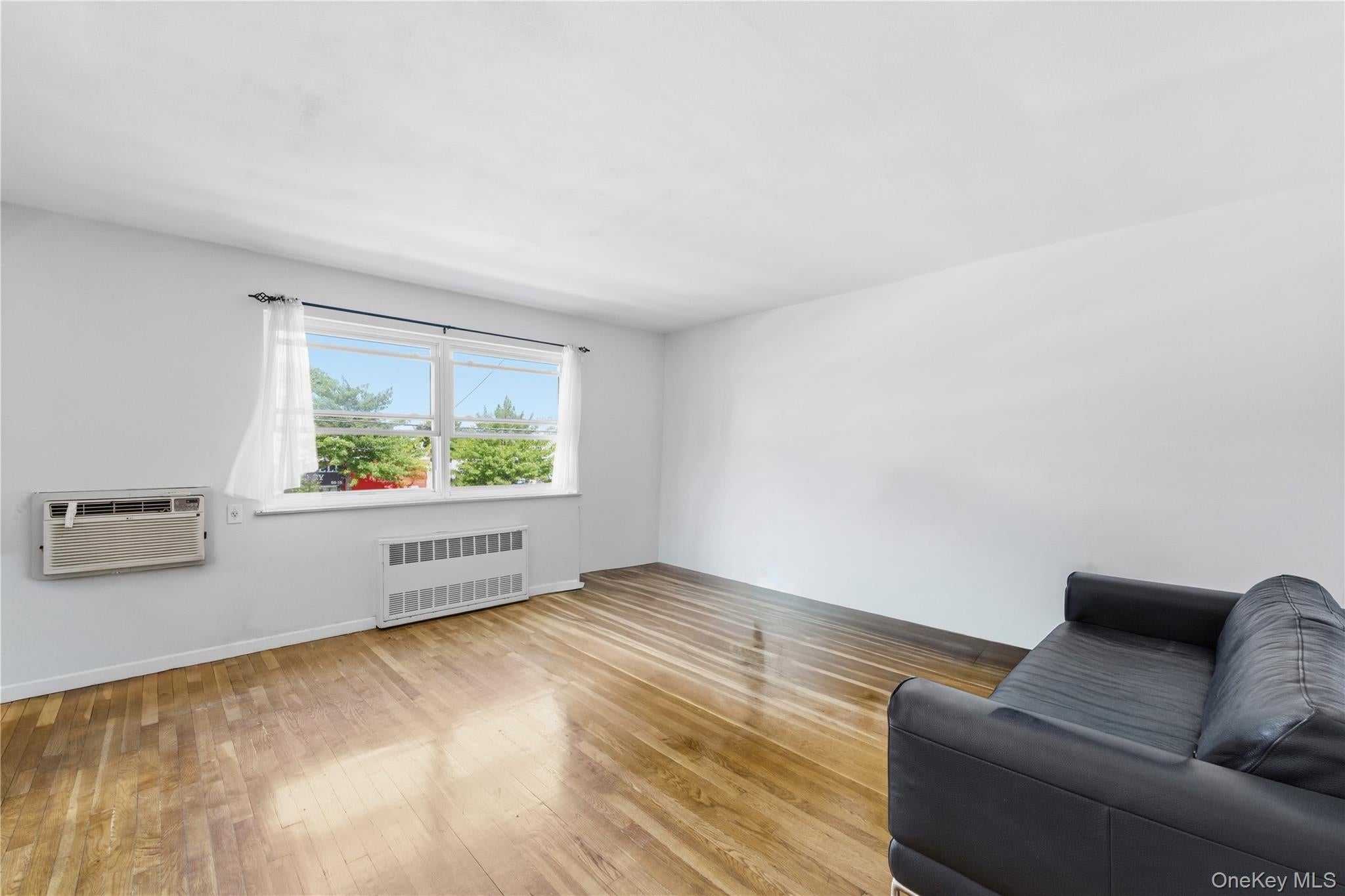 59-17 Kissena Boulevard 2Fl — photo