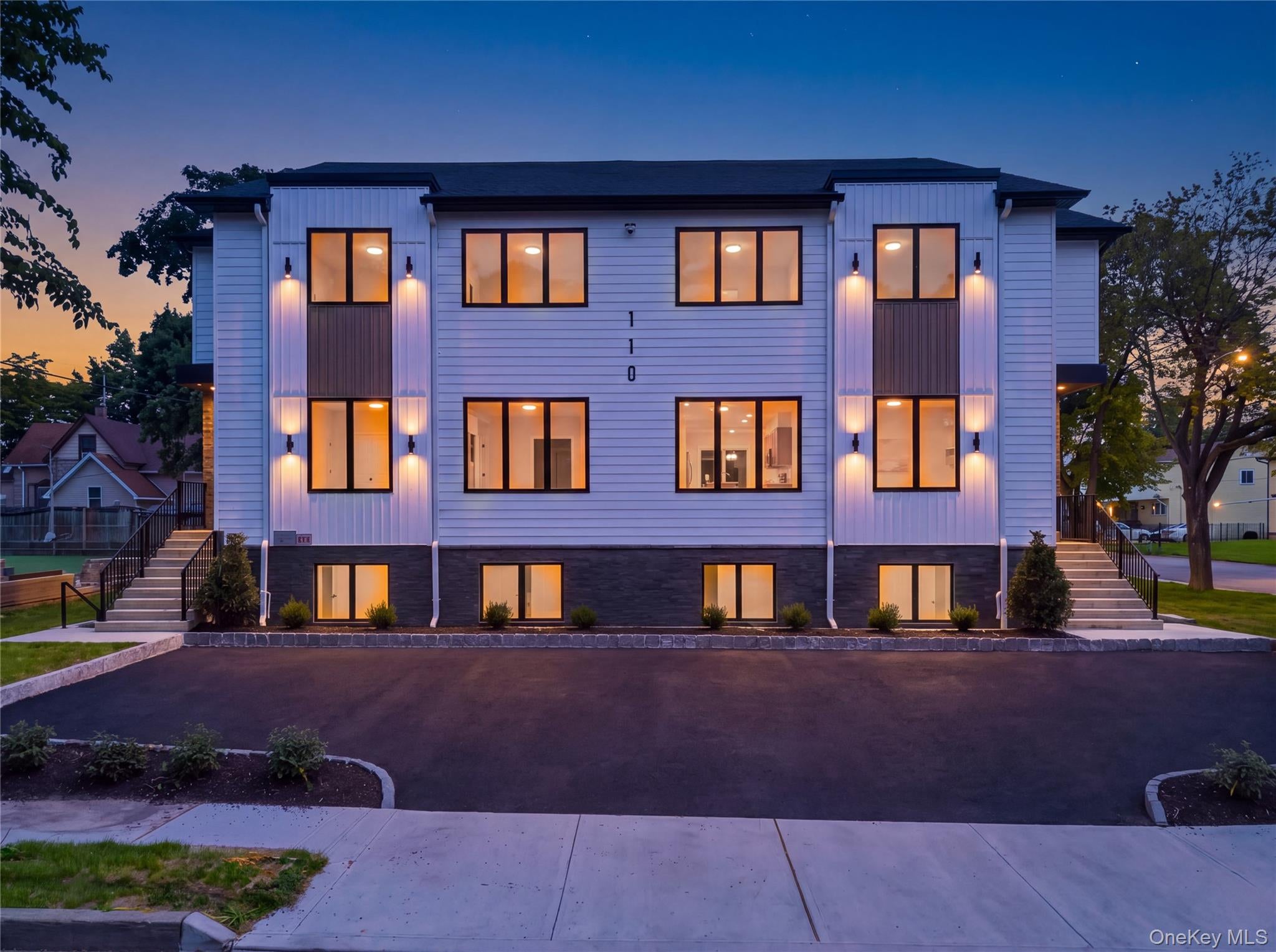110 Fairview Avenue #201 — photo