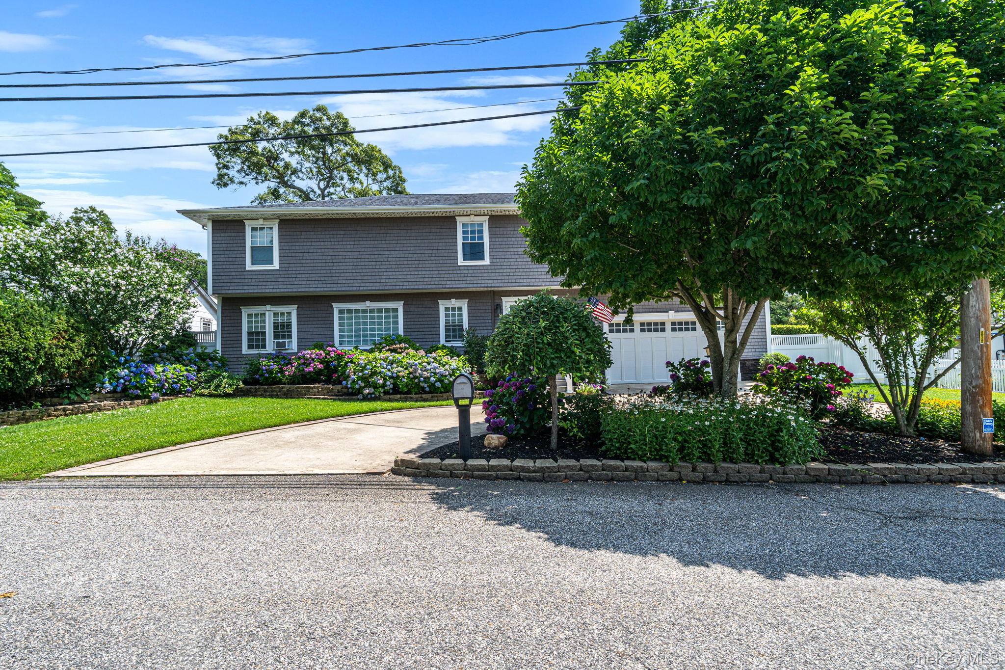 11 Elm Street — photo