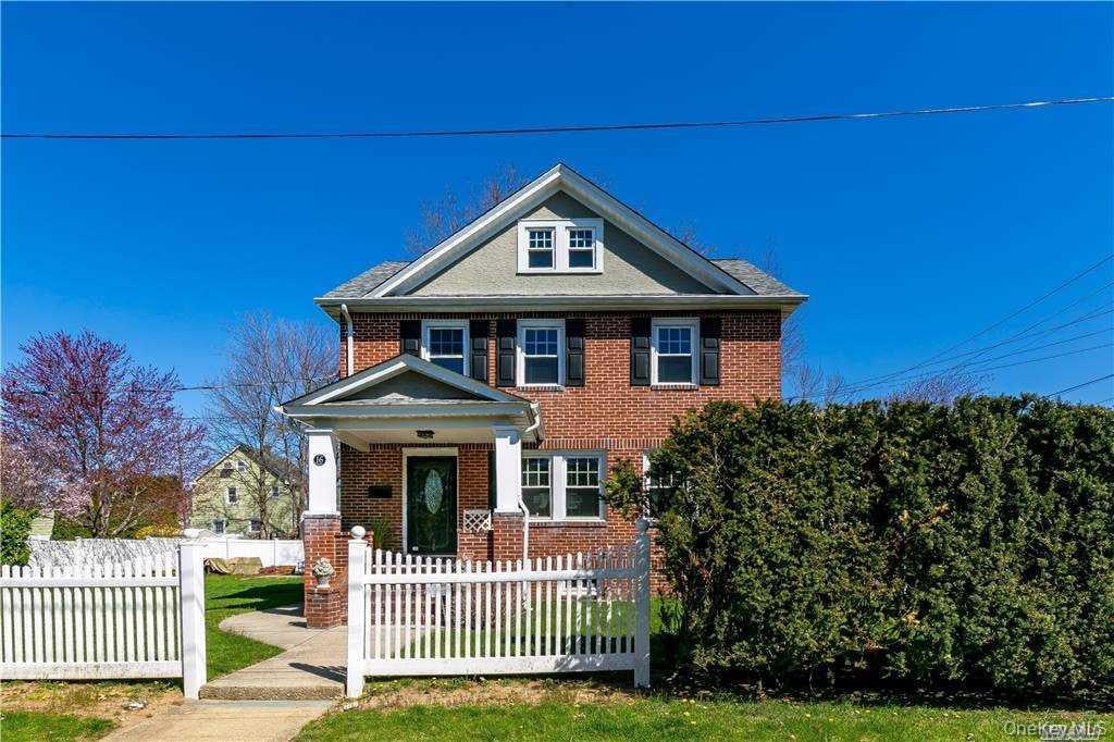 16 Union Avenue — photo