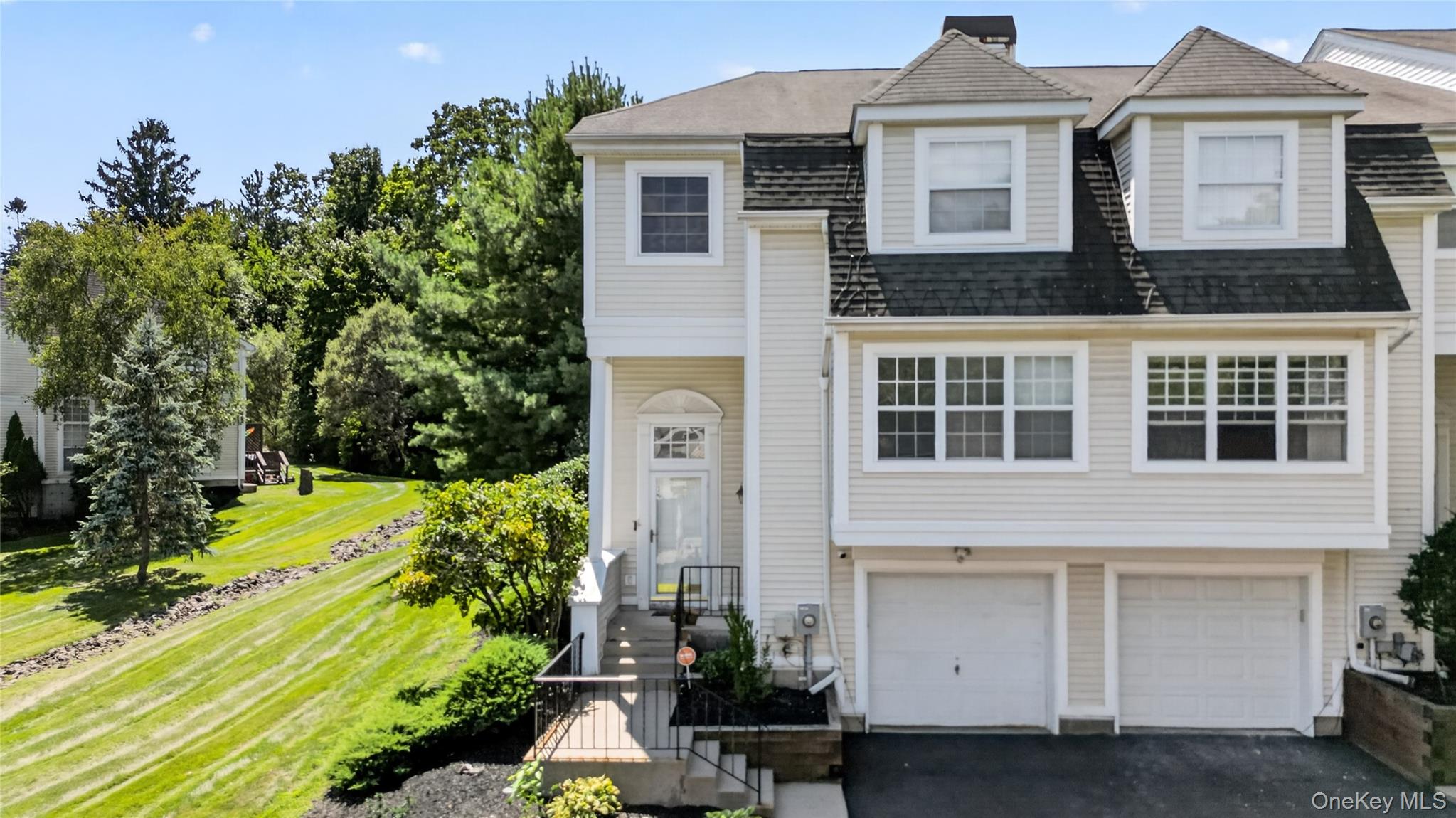 115 Delafield Lane — photo
