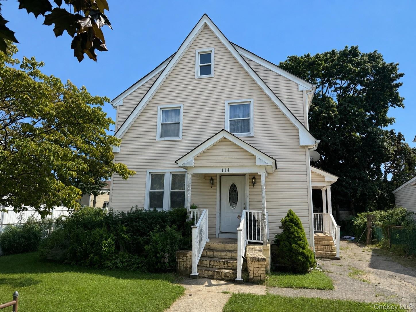 114 Leonard Avenue — photo