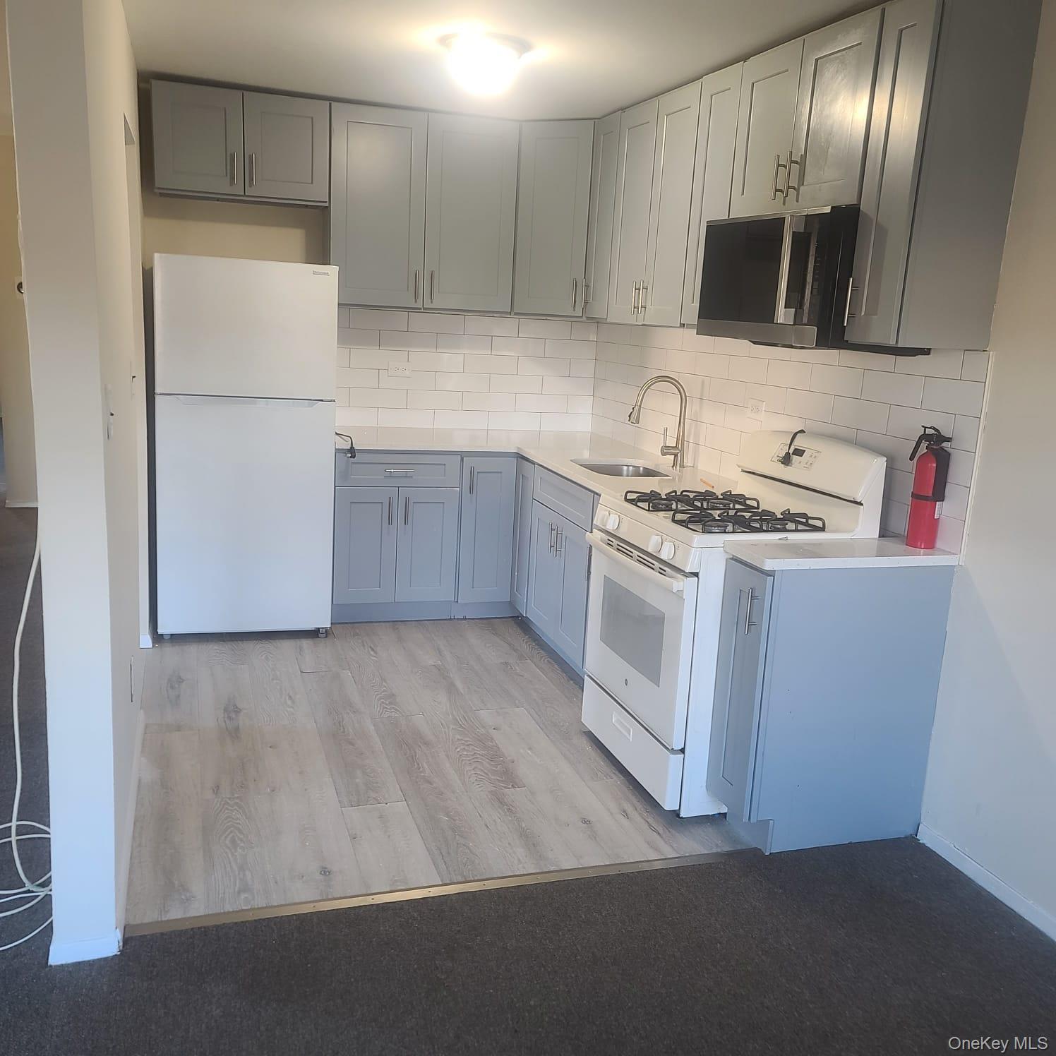 Home in Springfield Gardens, NY 11413 — photo 3